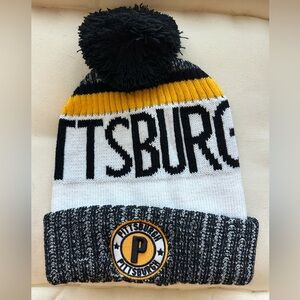 NEVER WORN Pittsburgh Knit Beanie with Pom